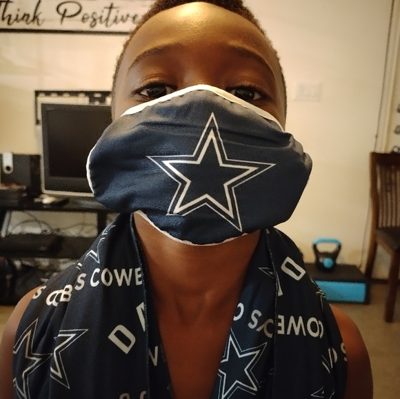 Dallas Cowboys items - Picture 4 of 7